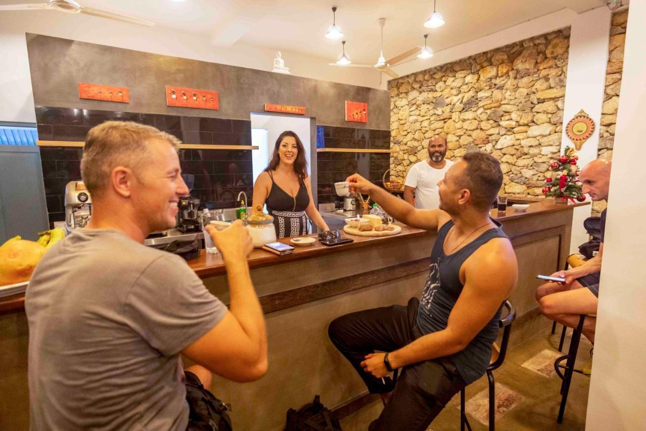 مبيت وإفطار كالي Brixia Cafe & Guest المظهر الخارجي الصورة