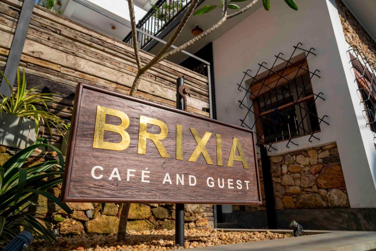 مبيت وإفطار كالي Brixia Cafe & Guest المظهر الخارجي الصورة